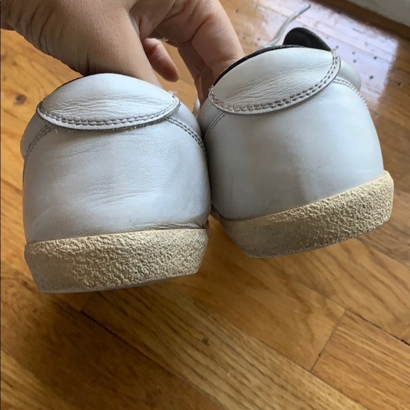 MONCLER DISTRESSED SNEAKERS - Picture 9 of 14